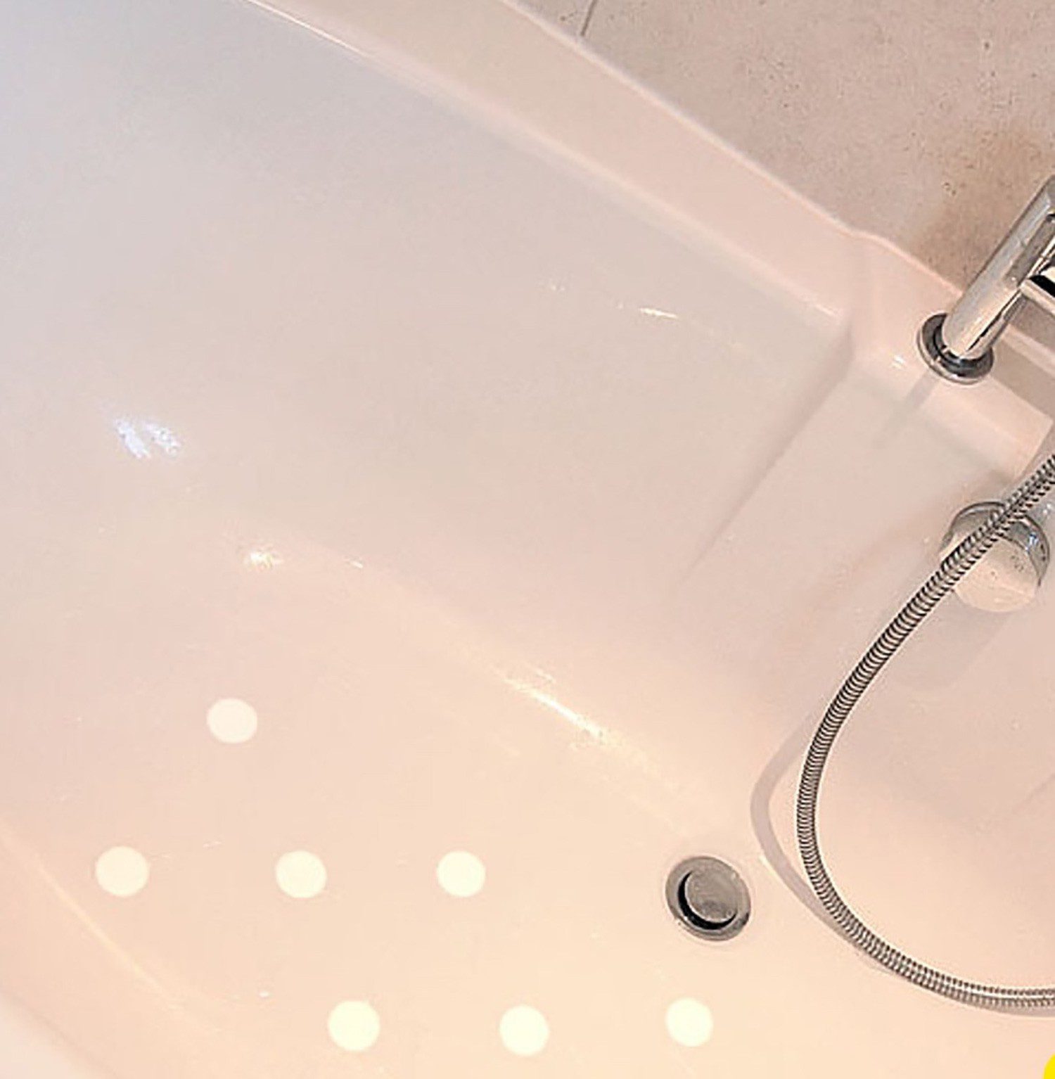 Aquasafe Anti Slip Discs Makes Baths & Shower Trays Nonslip