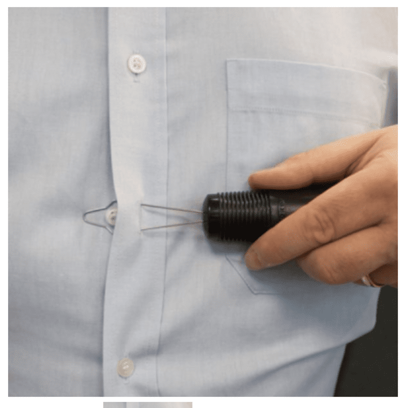 Button and Zip Fastener Zip and Fasten Buttons Using One Hand