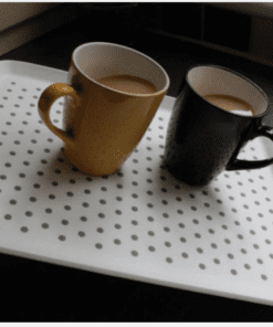 You won't spill your drinks with this non slip tray