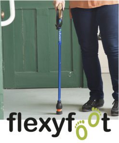 Lady with flexyfoot urban pole